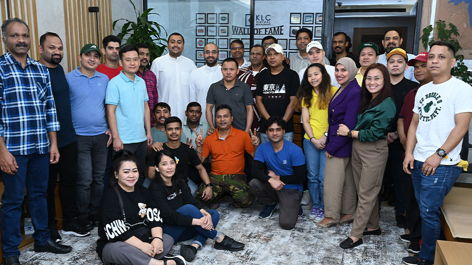 team-image